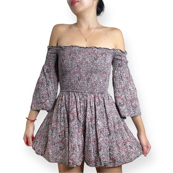 Ecote Boho Chic Witchycore OffShoulder Smocked Paisley Romper Size S - Picture 13 of 16